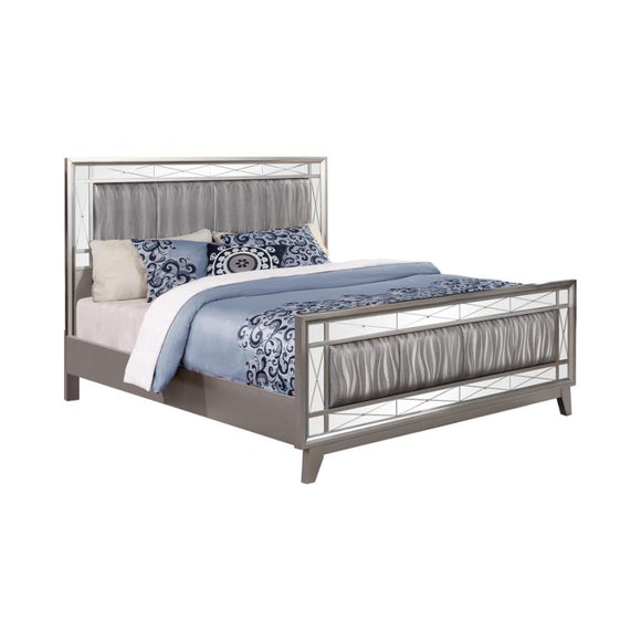 G204923 LEIGHTON KING/QUEEN SIZE PANEL BED WITH MIRRORED ACCENTS