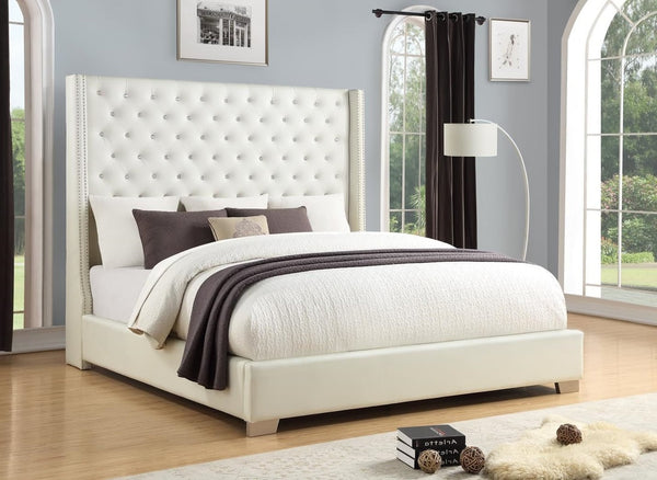 HH323 6FT DIAMOND - KING / QUEEN SIZE VELVET BED -WHITE – Serra